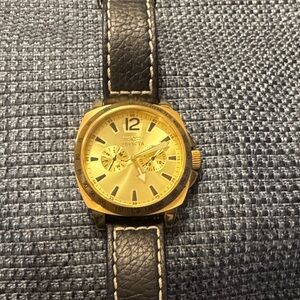 Invicta Men's Black and Gold Watch